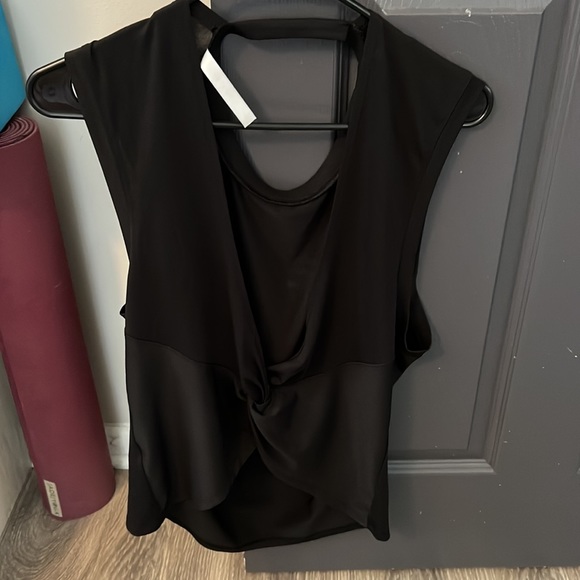 FABLETICS TOP BUNDLE - 3 tops - Picture 5 of 8